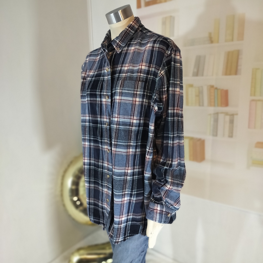 RedHead Navy and White Plaid Button Down Shirt